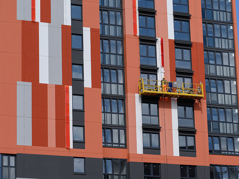 logo of Straight Up Diamond Ltd featuring a diamond shaped design with a paint roller in the center emphasizing safety and quality improvement in two different areas